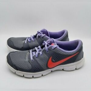 Nike Flex Experience Women’s Sz 8 Gray Running Shoes Sneakers